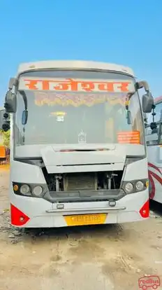 Rajeshwar Travels Bus-Front Image