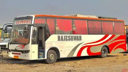 Rajeshwar Travels Bus-Front Image