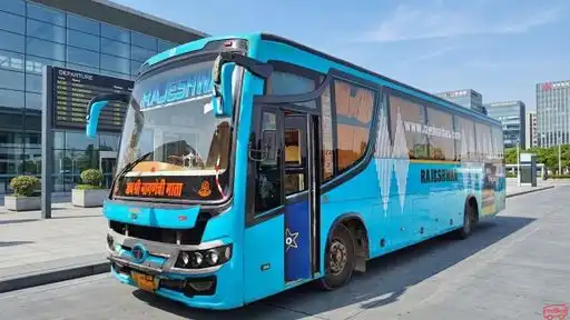 Rajeshwar Travels Bus-Front Image