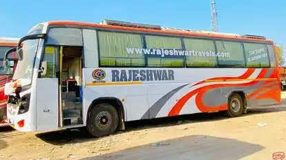 Rajeshwar Travels Bus-Side Image