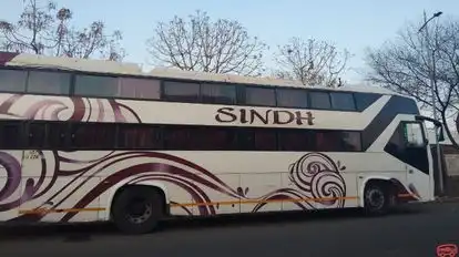 Sindh Radhe Travels Bus-Side Image