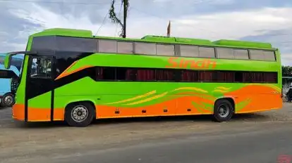 Sindh Radhe Travels Bus-Side Image