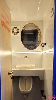 R.S Yadav Travels Bus-Amenities Image