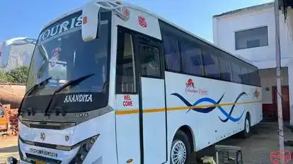 HIMALAYAN HOLIDAYS Bus-Side Image