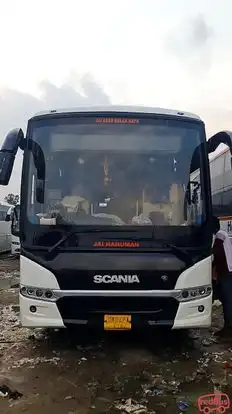HIMALAYAN HOLIDAYS Bus-Front Image