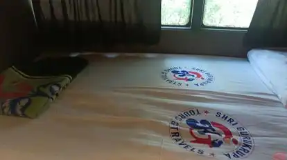 Shri Gurukrupa Travels Bus-Seats layout Image