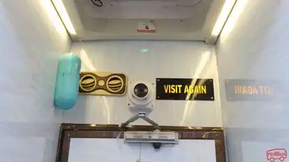 Western Bus Bus-Amenities Image