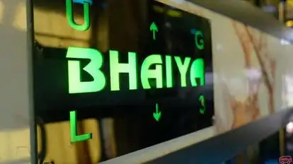 bhaiya travels Bus-Seats layout Image