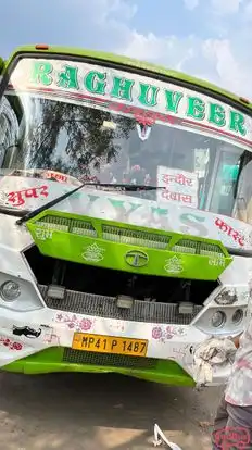 Raghuveer Travels  Bus-Front Image