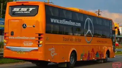SST LIMOLINER Bus-Side Image