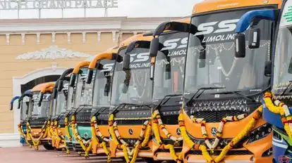 SST Limoliner Bus-Front Image