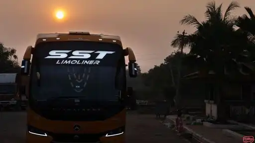 SST Limoliner Bus-Front Image