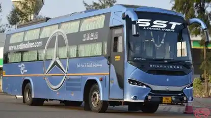 SST Limoliner Bus-Front Image