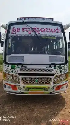 Sri Mruthyunjaya Travels Bus-Front Image