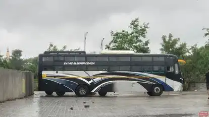 DEVANSHI TRAVELS Bus-Side Image