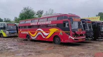 DEVANSHI TRAVELS Bus-Side Image