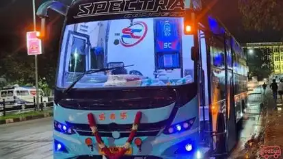 Spectra Connect Bus-Front Image