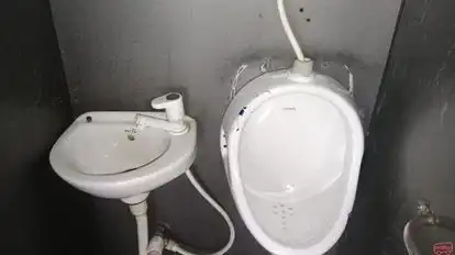 Raaj Rath Travels Co. Bus-Amenities Image