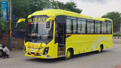 S S TOURS AND TRAVELS Bus-Front Image
