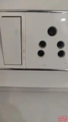 Kanhaiya Tours and Travels Bus-Amenities Image