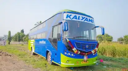 India Tours and Travels  Bus-Front Image