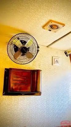 Rahul Travels Bus-Amenities Image