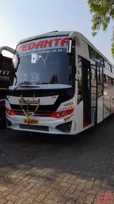 Vedanta Travels Bus-Front Image