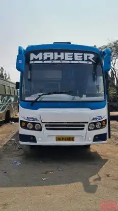 Maheer Travels  Bus-Front Image