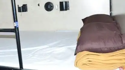 Radhe Radhe Travels Bus-Amenities Image