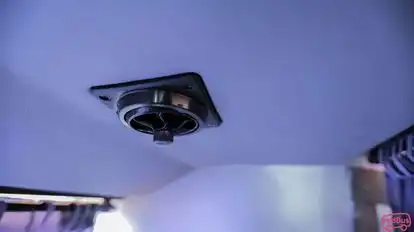 Royal Roadlinks Bus-Amenities Image