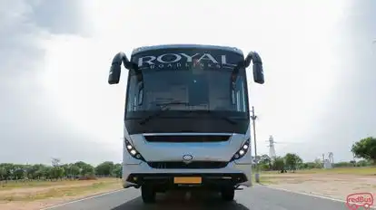 Royal Roadlinks Bus-Front Image