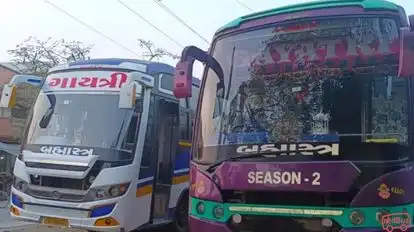 Gayatri Travels Bus-Front Image