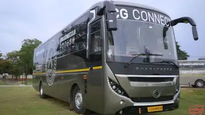 CG Connect Bus-Front Image