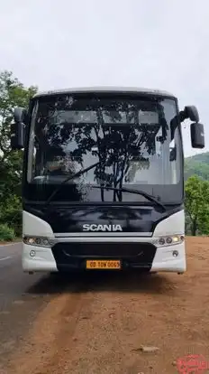 EasyBus Tour & Travels Bus-Front Image