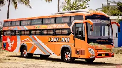 Naksh Travels Bus-Side Image