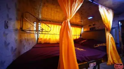 VAHINI Travels Bus-Amenities Image