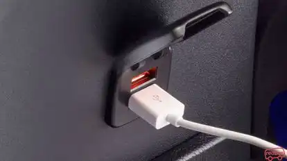 Golden Tours And Travels Bus-Amenities Image