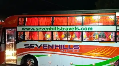 SEVEN HILLS TRAVELS  Bus-Side Image