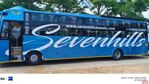 SEVEN HILLS TRAVELS  Bus-Front Image