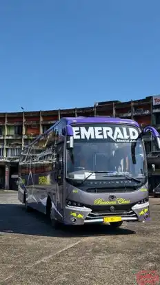 EMERALD TRAVELS Bus-Front Image
