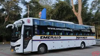 EMERALD TRAVELS Bus-Side Image