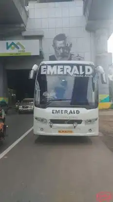 EMERALD TRAVELS Bus-Front Image