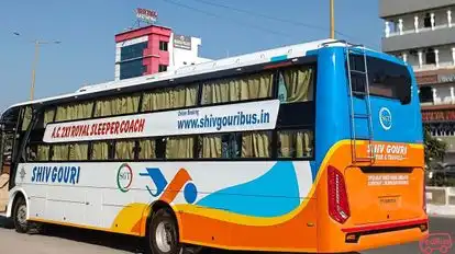 Shiv Gouri Tours & Travels Bus-Side Image