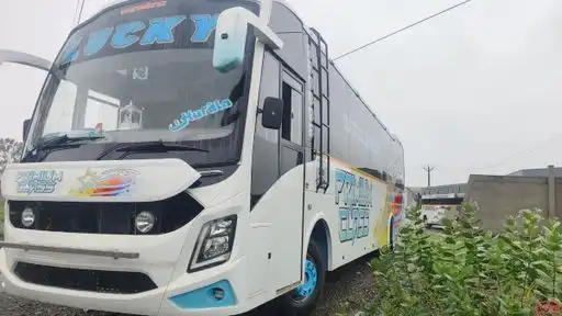 Shivam (Lucky) Travels Bus-Front Image