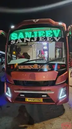 Sanjeev Tour And Travels Bus-Front Image