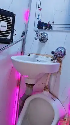 D R Travels Bus-Amenities Image