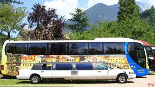 ShiftL8Buses Bus-Front Image