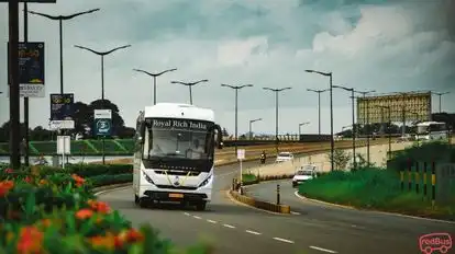 ROYAL RICH INDIA TOURIST TRANSPORTERS Bus-Front Image