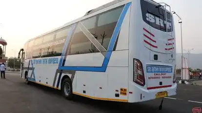 SRI RATAN TATA EXPRESS Bus-Side Image