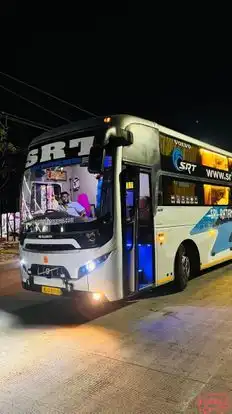 SRI RATAN TATA EXPRESS Bus-Front Image